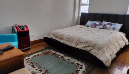 Deluxe Double Room (2 Adults + 1 Child)
