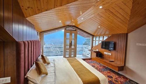Family Suite with Balcony