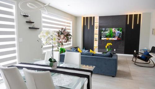 Four-Bedroom Deluxe Apartment