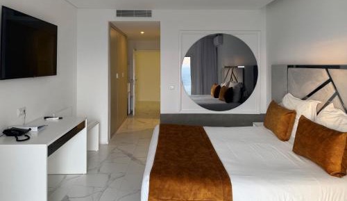 Double Room with Mountain View