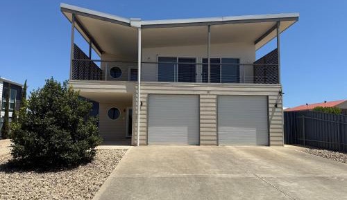 Three-Bedroom Vacation Home 