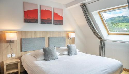 Deluxe Double Room with Castle View