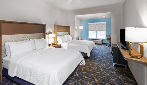 Queen Room with Two Queen Beds - Hearing Accessible/Non-Smoking