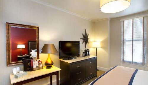 Queen Room