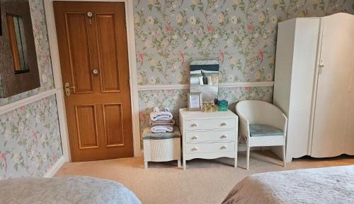 Superior Triple Room with Private Bathroom