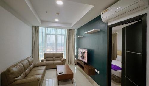 Apartment with City View