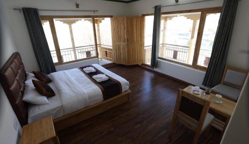Deluxe Double Room with Balcony