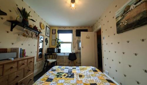 Double Room with Shared Bathroom