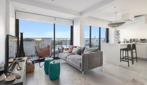 Two-Bedroom Deluxe Apartment with Ocean View
