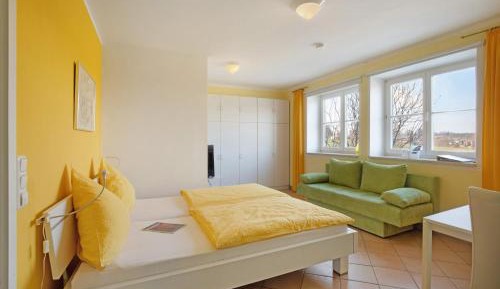 Superior One-Bedroom Apartment