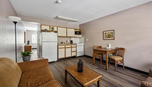 One-Bedroom Suite