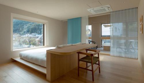 Superior King Suite