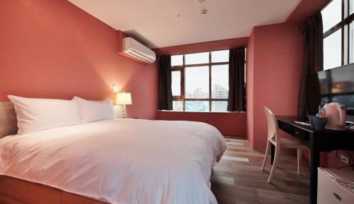 Classic Double Room with City View
