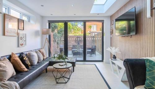 Four-Bedroom Holiday Home