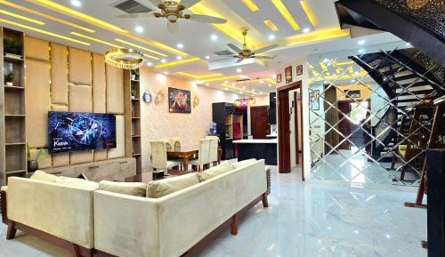 Four-Bedroom Holiday Home
