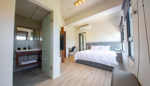 Quadruple Room with Private Bathroom