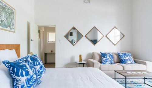 One-Bedroom Apartment with Terrace