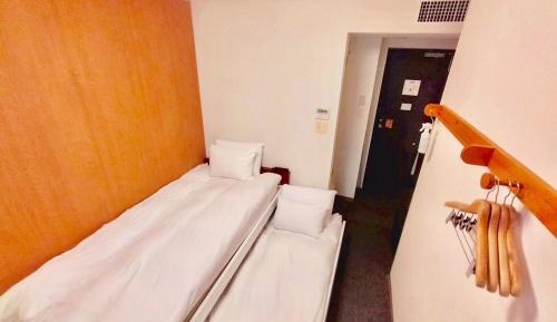 Small Twin Room- Non-Smoking - No Daily Cleaning