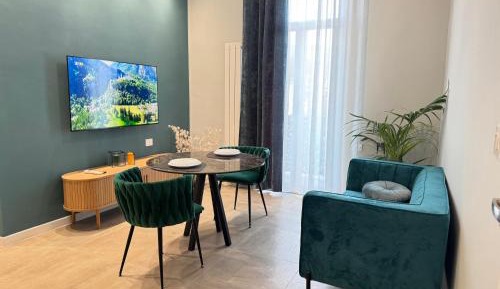 One-Bedroom Family Apartment