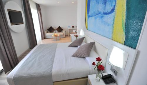Triple Room with City View