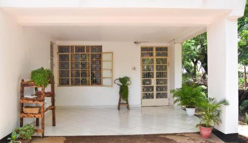 Triple Room with Shared Bathroom