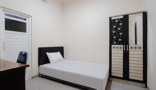 Budget Single Room