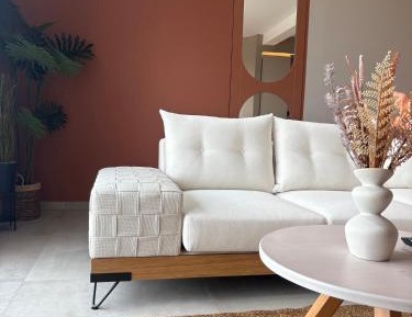 Two-Bedroom Apartment with Balcony and Sea View