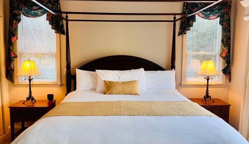 Chateau Grand Master Suite