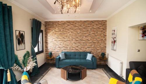 Three-Bedroom Apartment with Balcony