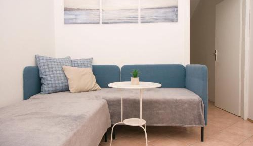 One-Bedroom Apartment with Sea View