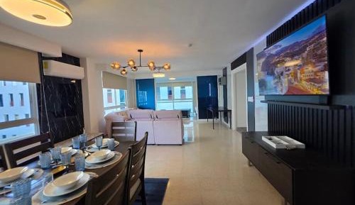 Three-Bedroom Deluxe Apartment