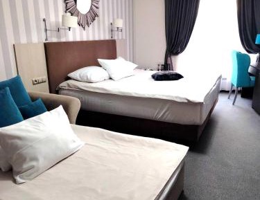 Deluxe Family Room (3 Adults)