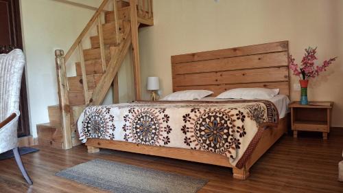 Double Room with Mountain View