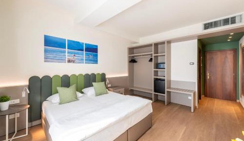 Double Room with Lake View