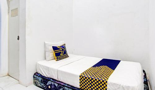 Small Single Room