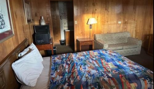 Queen Room