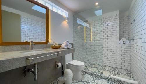 Deluxe Double or Twin Room with Sea View