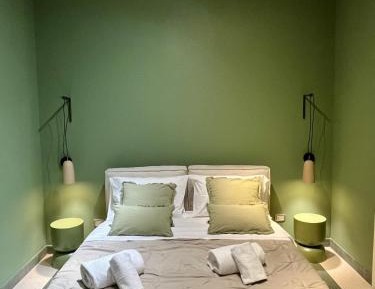 Superior One-Bedroom Apartment with Balcony