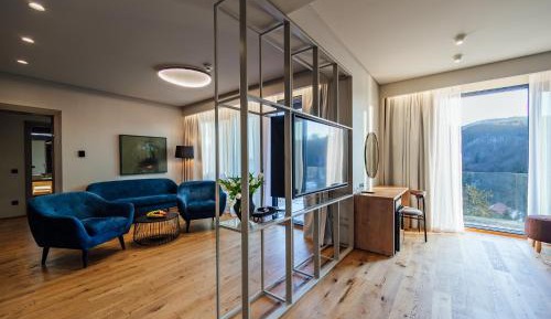 Panoramic View Suite with 1 Bedroom & Living, Corp Peakture