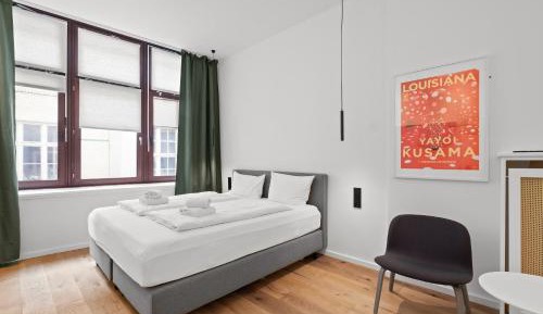 Four-Bedroom Luxury Apartment