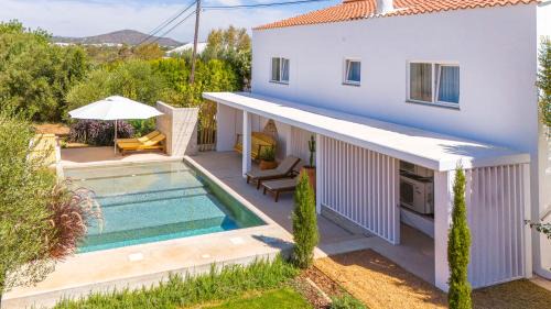 Two-Bedroom Apartment with Terrace