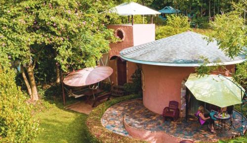 Villa with Garden View