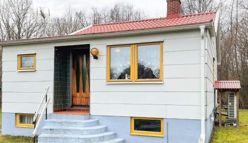 One-Bedroom Holiday Home