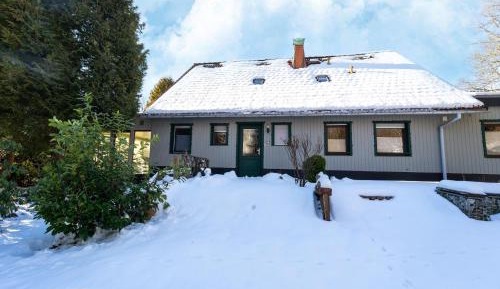 Five-Bedroom Holiday Home