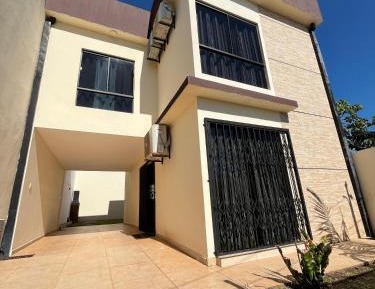 Three-Bedroom Deluxe Apartment