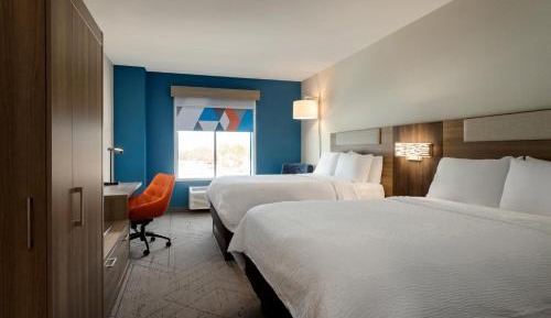 Standard Room with Two Queen Beds