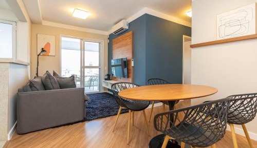 Two-Bedroom Deluxe Apartment with Balcony