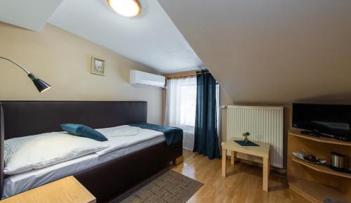 Economy Single Room