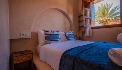 Queen Room with Shared Bathroom