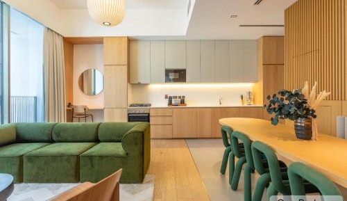 One-Bedroom Apartment with City View